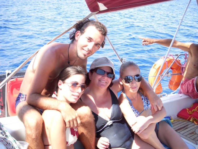 הפלגה משפחתית