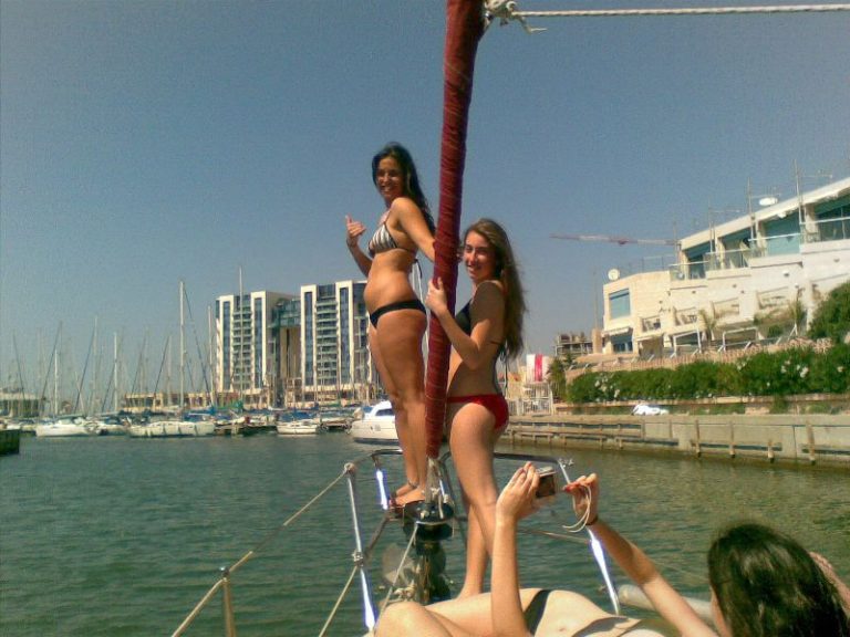 הפלגה-שייט לקפריסין